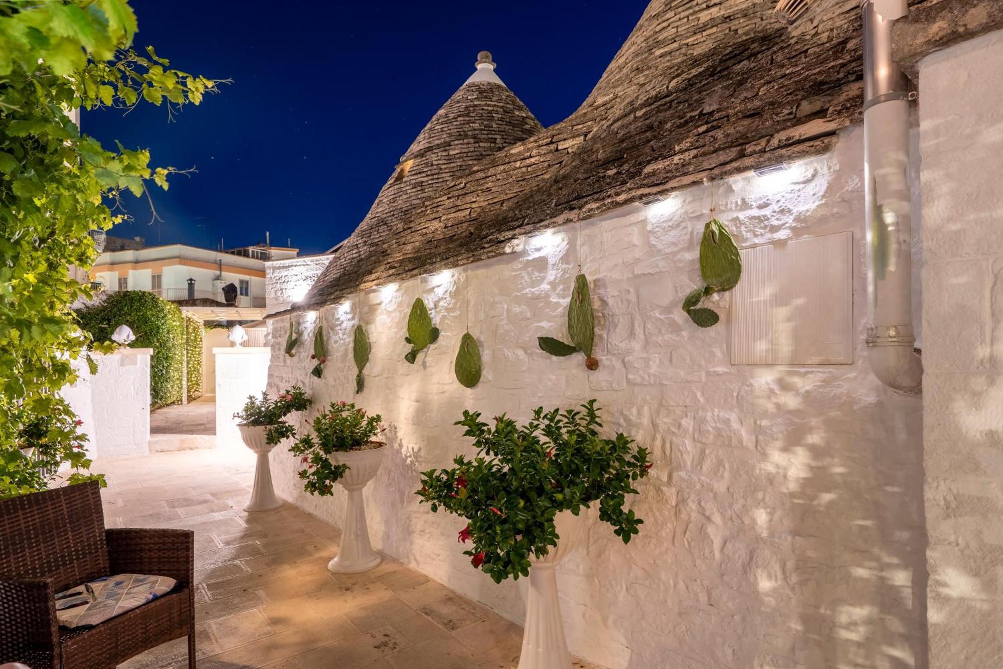 La Mandorla Luxury Trullo Acomodação com café da manhã Alberobello Exterior foto